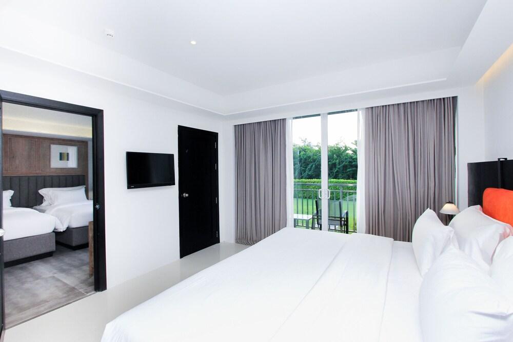 Sugar Marina Hotel-ART-Karon Beach Room Type - Family Two Bedrooms