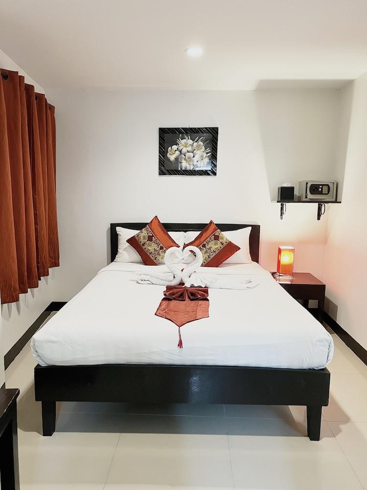 Silver Resortel Phuket Room Type - Mini Budget Room No Window
