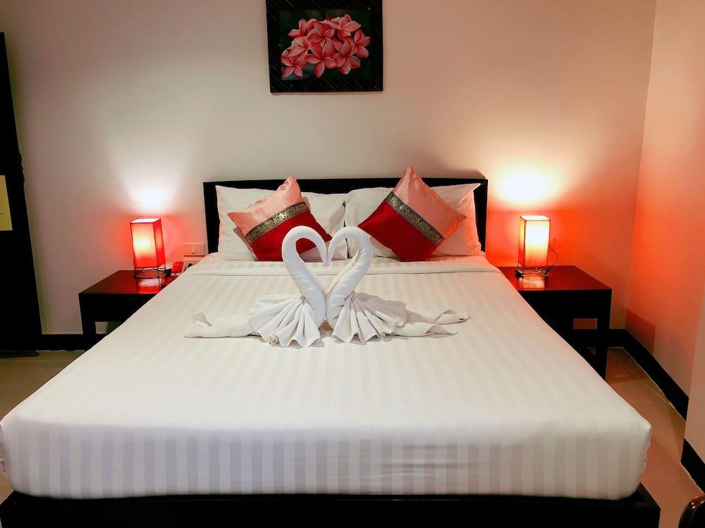 Silver Resortel Phuket Room Type - Economy Double Room, 1 Queen Bed