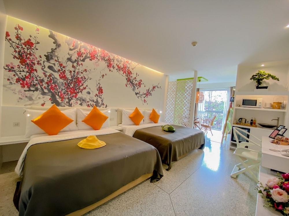 Sino House Phuket Hotel Room Type - Executive Quadruple