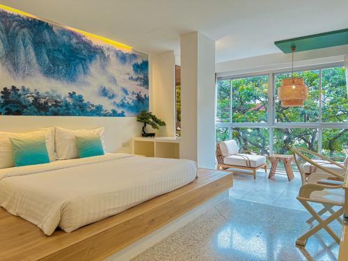 Sino House Phuket Hotel - Tap to explore photos