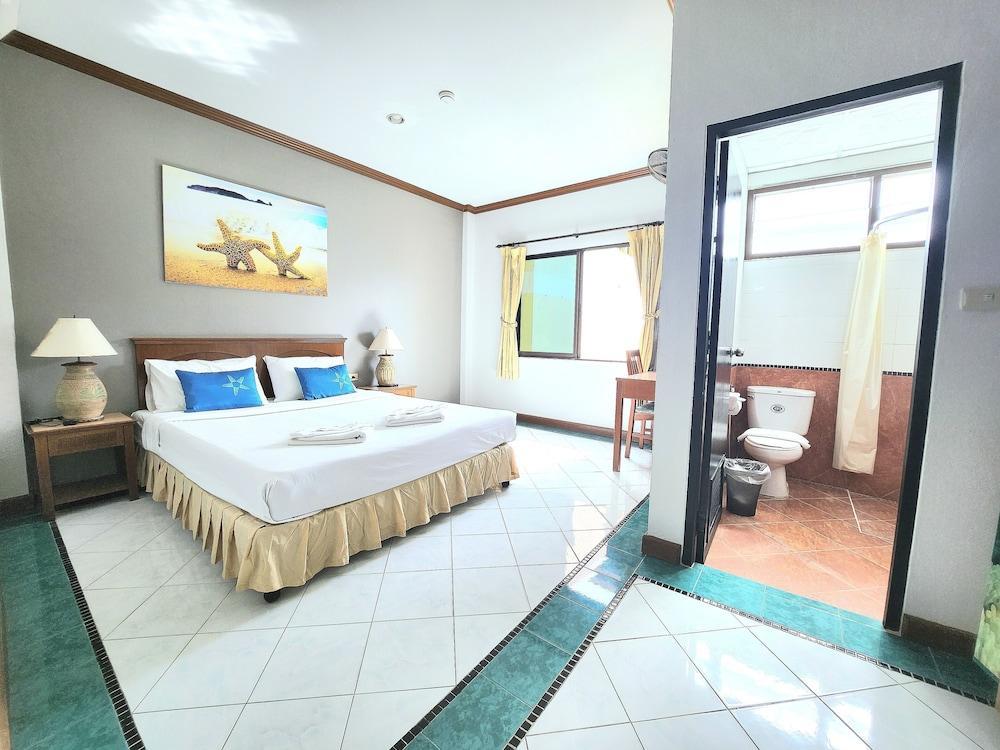 Sea Front Home Boutique - Patong Beach Room Type - Standard Room, 1 Queen Bed