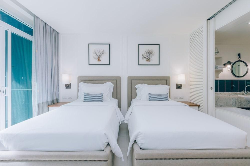 Sugar Marina Hotel-NAUTICAL-Kata Beach Room Type - Deluxe Roomy
