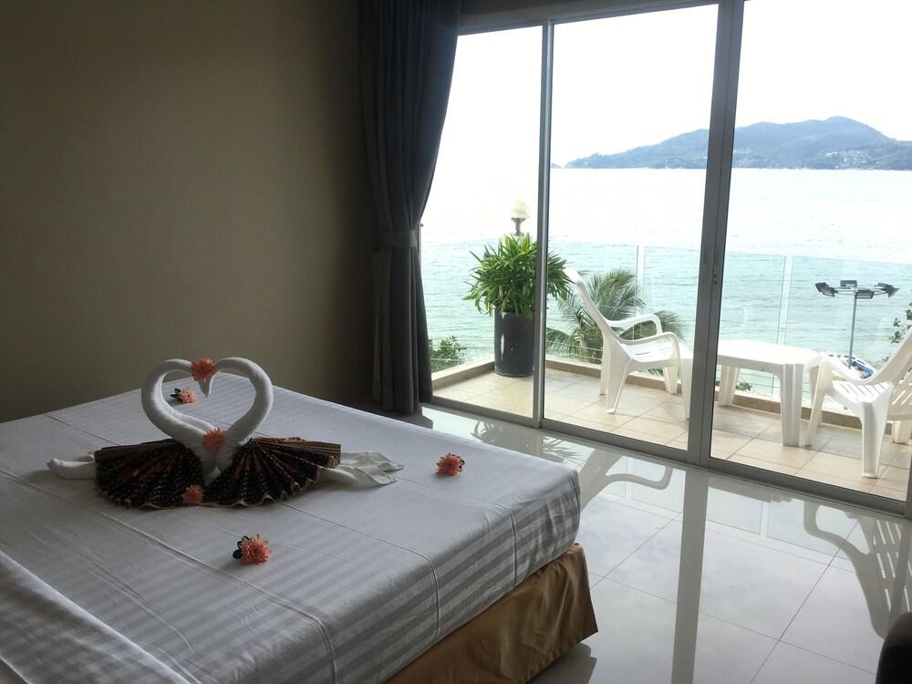 The Front Hotel and Apartment Room Type - Exclusive Studio, Sea View, Oceanfront