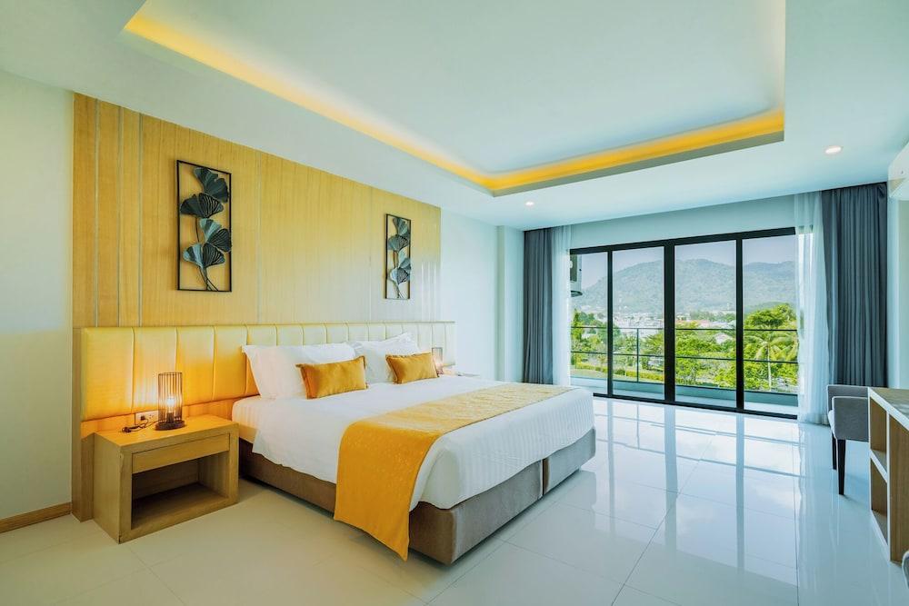 The Par Phuket Room Type - Deluxe Double Room