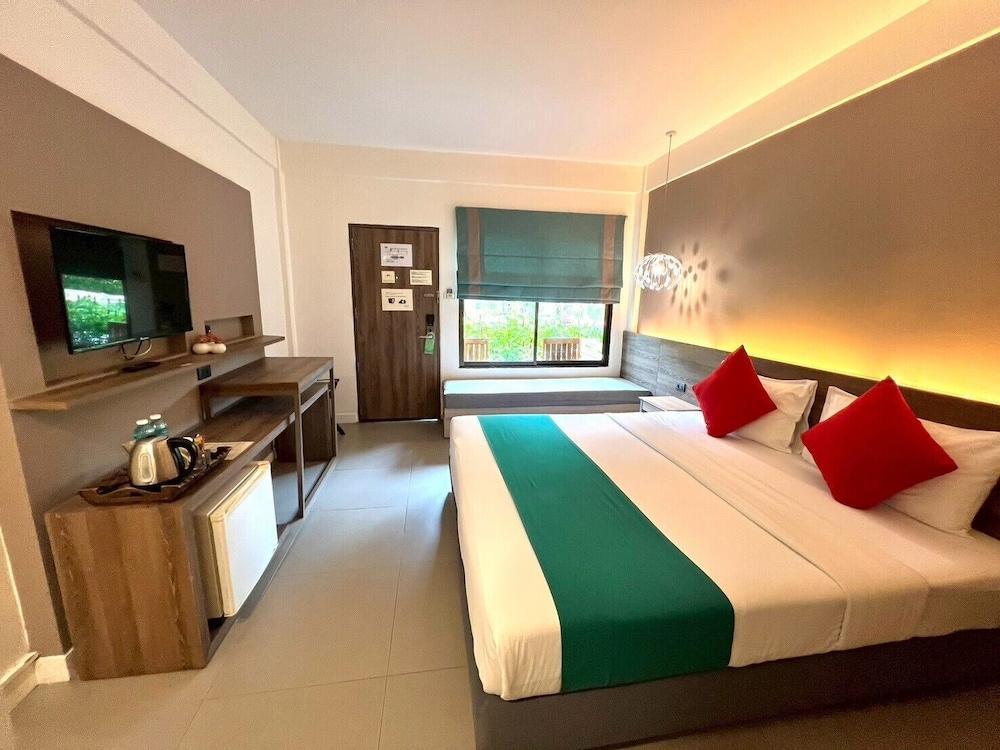 The Viridian Resort Room Type - Oasis Deluxe Ground Floor