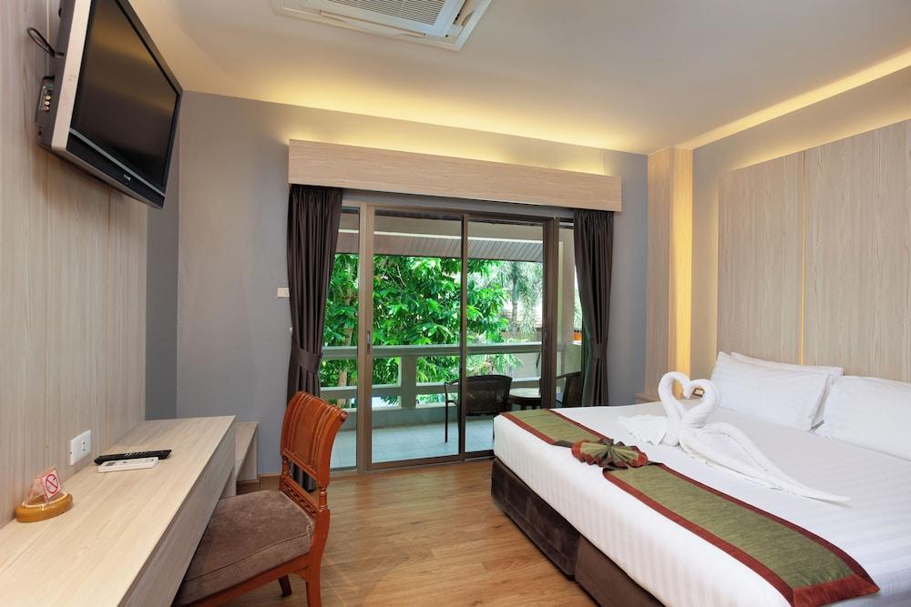 Thanthip Beach Resort Room Type - Superior Double Room (2 Persons)