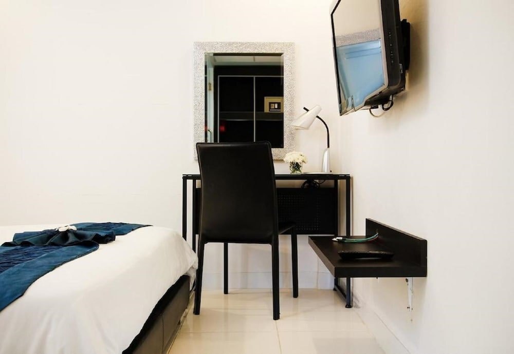 The Yorkshire Hotel Room Type - Standard Double Room - No Window
