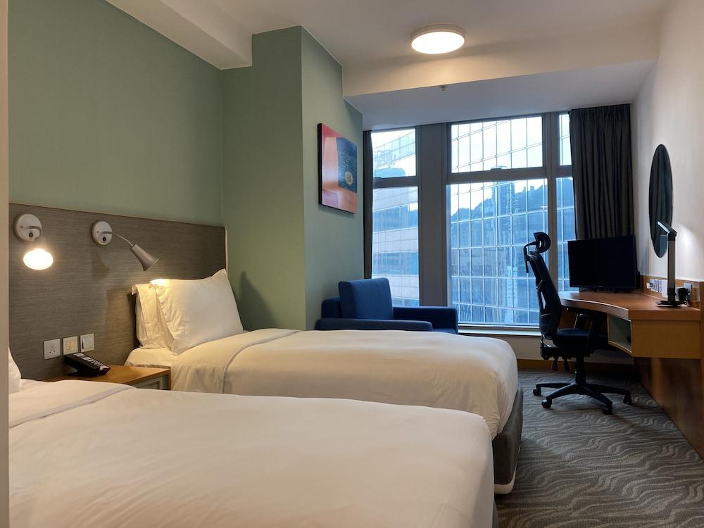 Holiday Inn Express Hong Kong Causeway Bay - Tap to explore photos