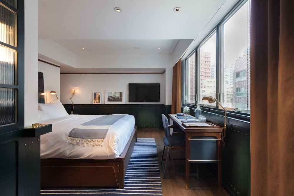 The Fleming Hong Kong Room Type - Large King Room