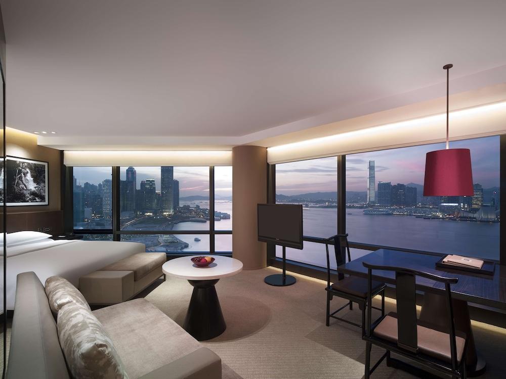 Grand Hyatt Hong Kong Room Type - Deluxe Room, 1 King Bed, Harbor View (Deluxe)