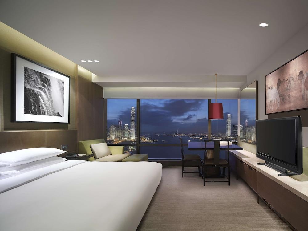 Grand Hyatt Hong Kong Room Type - Room, 1 King Bed, Harbor View Grand Hyatt Hong Kong Room Type - Room, 1 King Bed, Harbor View