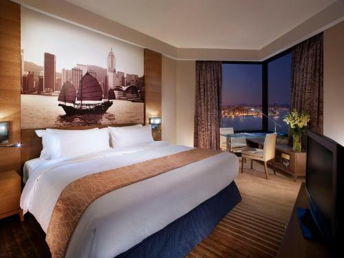 Harbour Grand Hong Kong Room Type - Deluxe King or Twin Room with Harbor View 