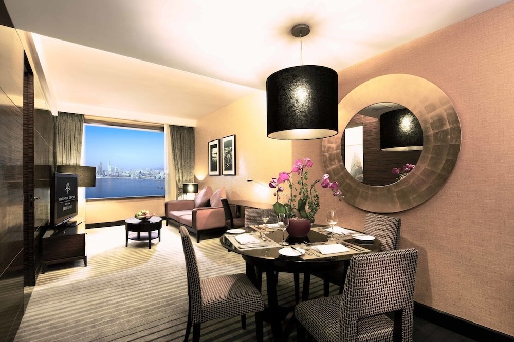 Harbour Grand Hong Kong Room Type - Executive Suite - Harbour View