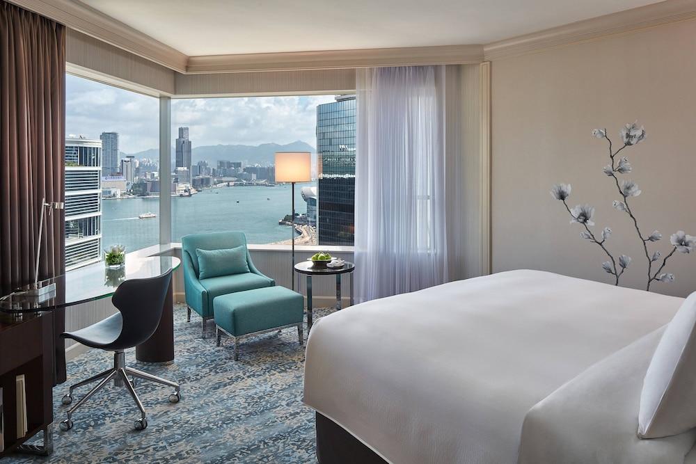 JW Marriott Hotel Hong Kong Room Type - Room, 1 King Bed, Harbor View