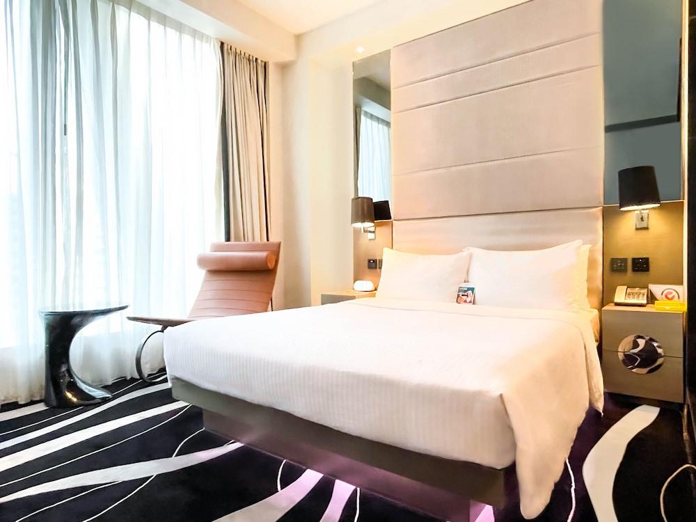 Hotel Madera Hong Kong Room Type - Deluxe Queen Room