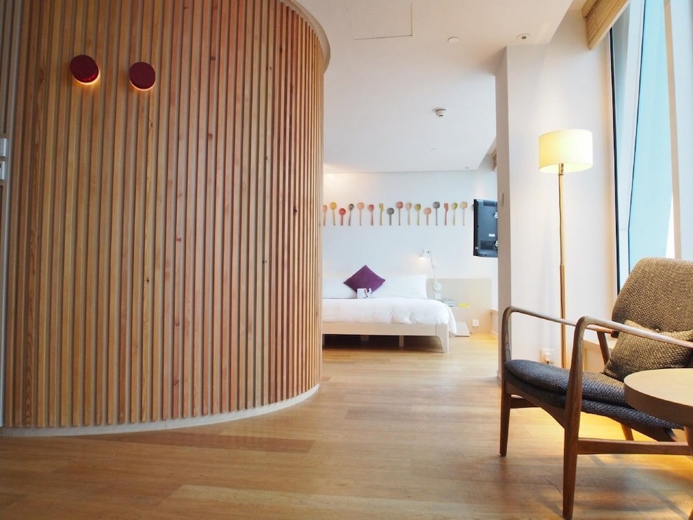 Hotel Madera Hong Kong Room Type - Madera Studio King/Queen/twin (comes with different style design; subject to hotel availability) Hotel Madera Hong Kong Room Type - Madera Studio King/Queen/twin (comes with different style design; subject to hotel availability)