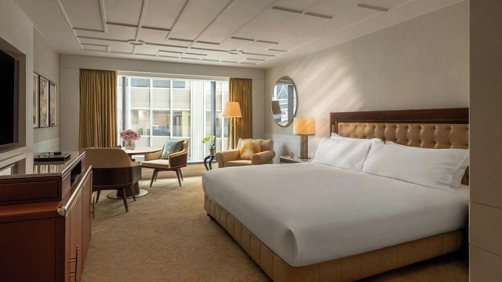 Mandarin Oriental, Hong Kong Room Type - Twin Room, City View