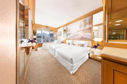 Regal Hongkong Hotel Room Type - Triple Room