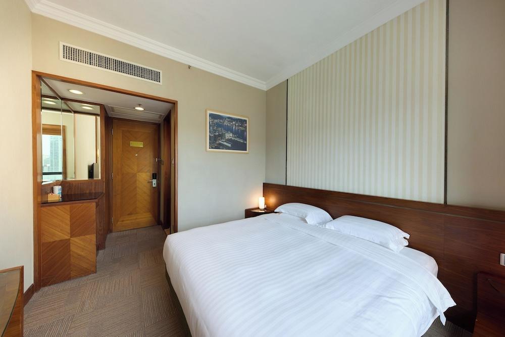 Rosedale Hotel Hong Kong - Tap to explore photos