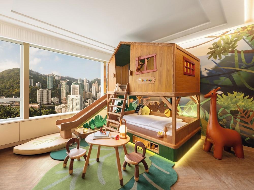 Island Shangri-La Room Type - Family Suite (Treetop Hideout Themed) Island Shangri-La Room Type - Family Suite (Treetop Hideout Themed)