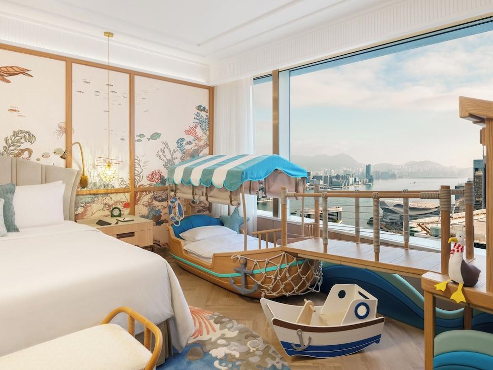 Island Shangri-La Room Type - Room, 1 King Bed (Fishermans Cove)