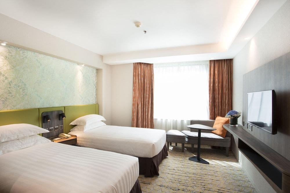 Wharney Hotel Room Type - Premier Earth with Twin Beds Wharney Hotel Room Type - Premier Earth with Twin Beds