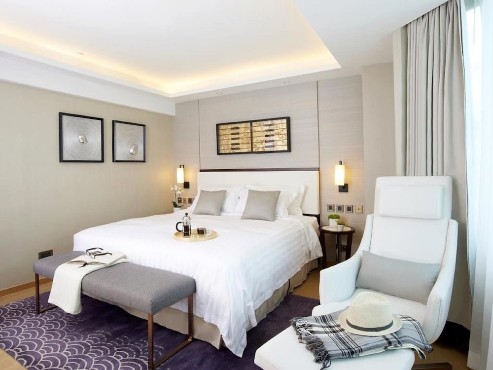 Wharney Hotel Room Type - Junior Suite