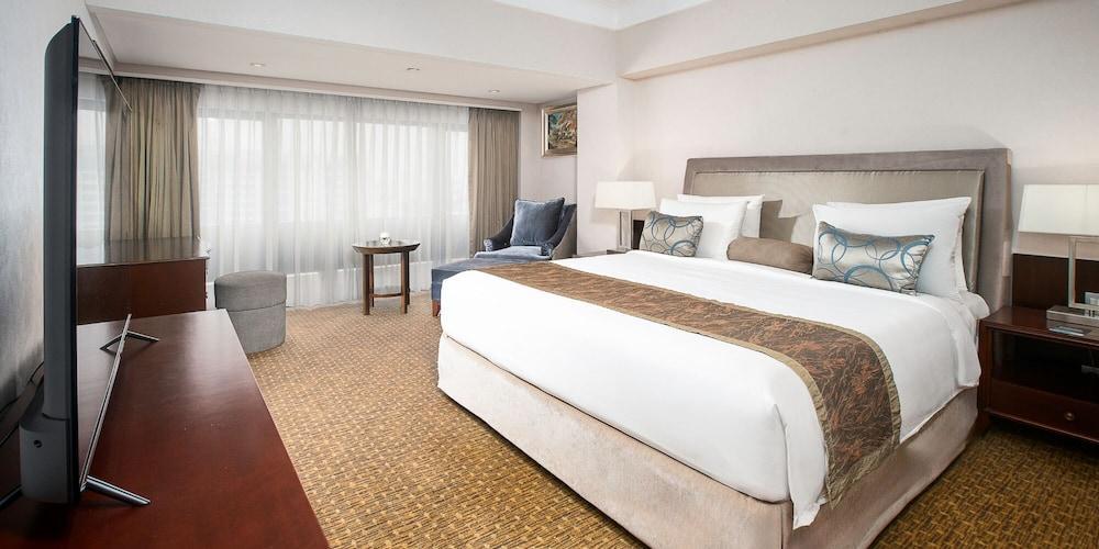 Aryaduta Menteng Room Type - Ambassador Suite