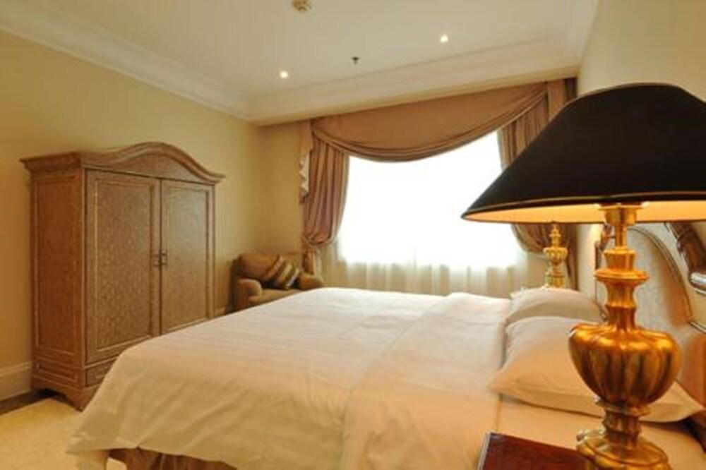 Batavia Hotel and Serviced Apartments Room Type - Grand Apartment