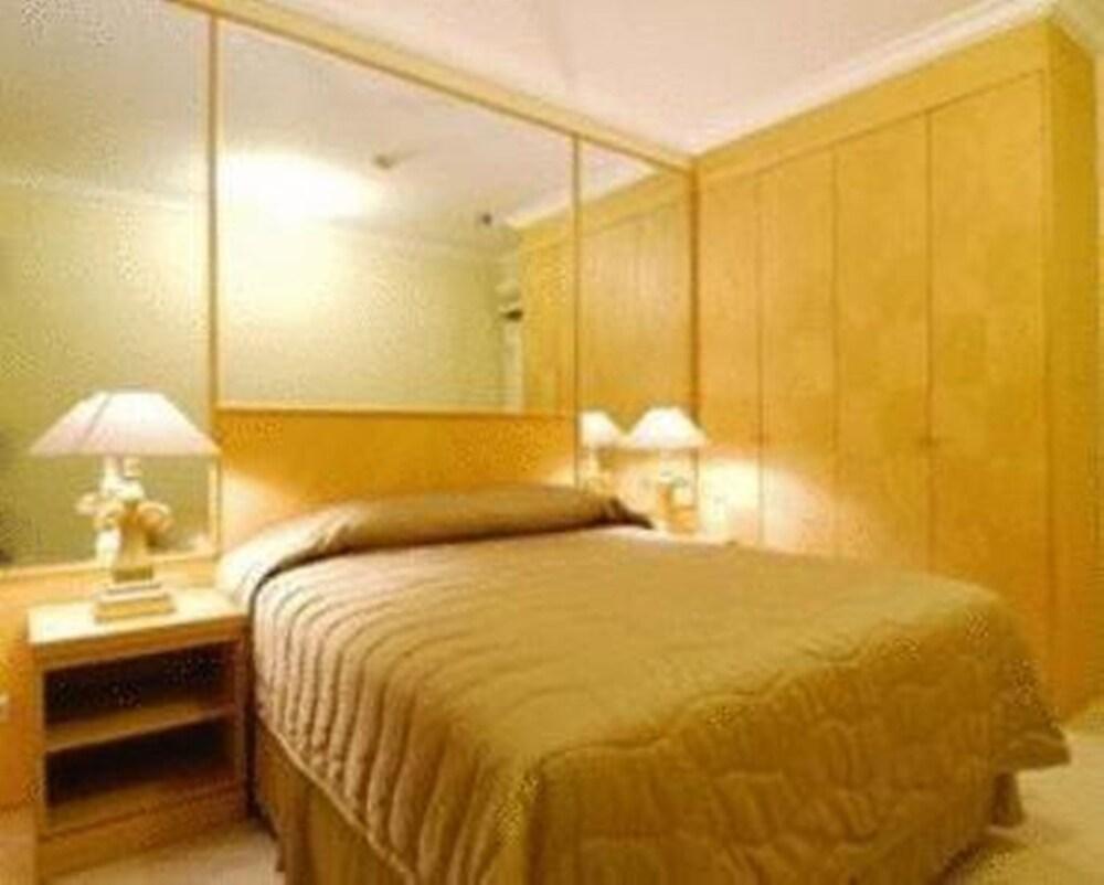 Batavia Hotel and Serviced Apartments Room Type - Superior Apartment