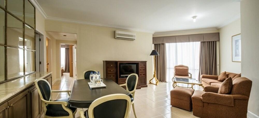 Batavia Hotel and Serviced Apartments Room Type - Executive Suite