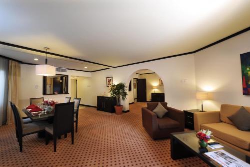 Hotel Borobudur Jakarta Room Type - Three-Bedroom Apartment Hotel Borobudur Jakarta Room Type - Three-Bedroom Apartment