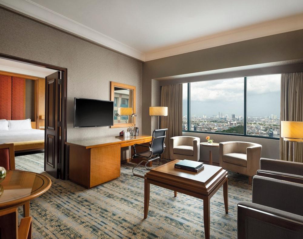 Hotel Ciputra Jakarta Room Type - Suite