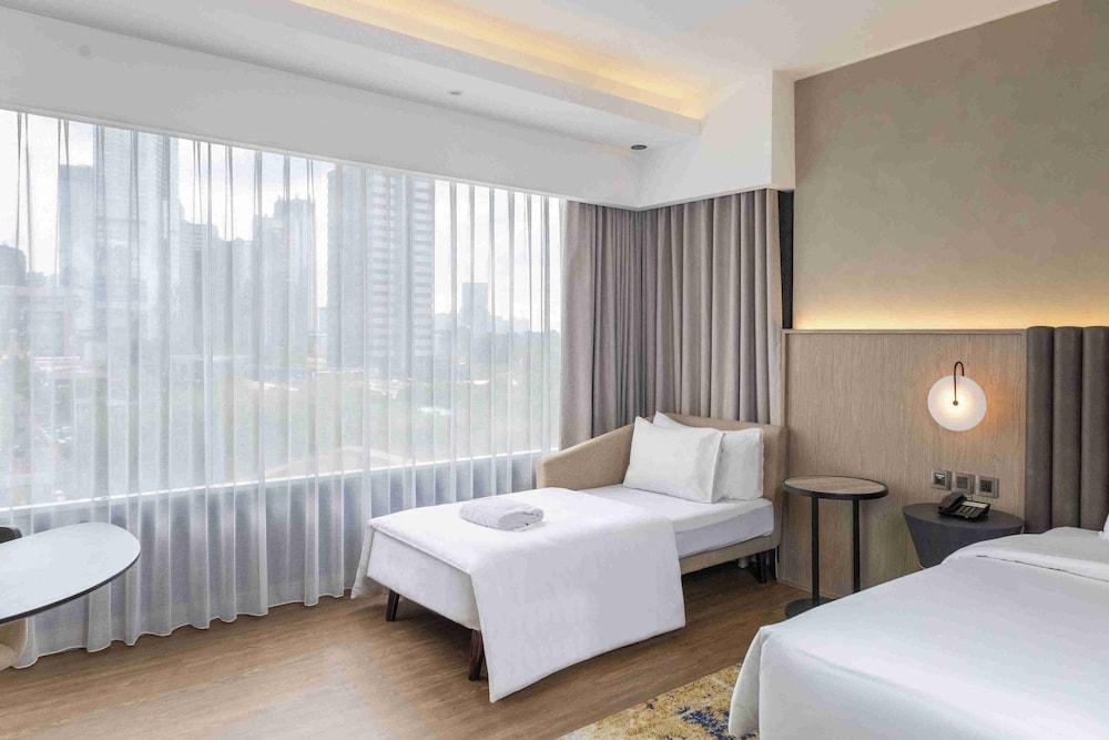 Mangkuluhur ARTOTEL SUITES Room Type - Family Room