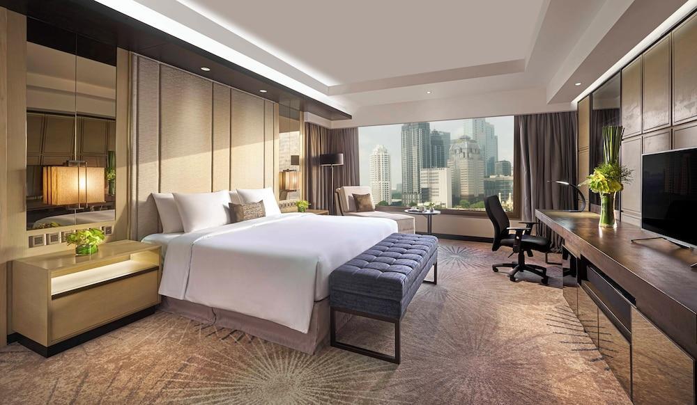 Mangkuluhur ARTOTEL SUITES Room Type - Artsy Suite