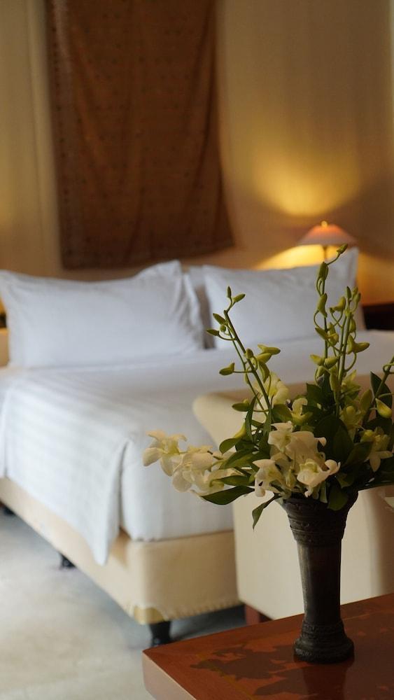 The Dharmawangsa Jakarta Room Type - Executive Double or Twin Room