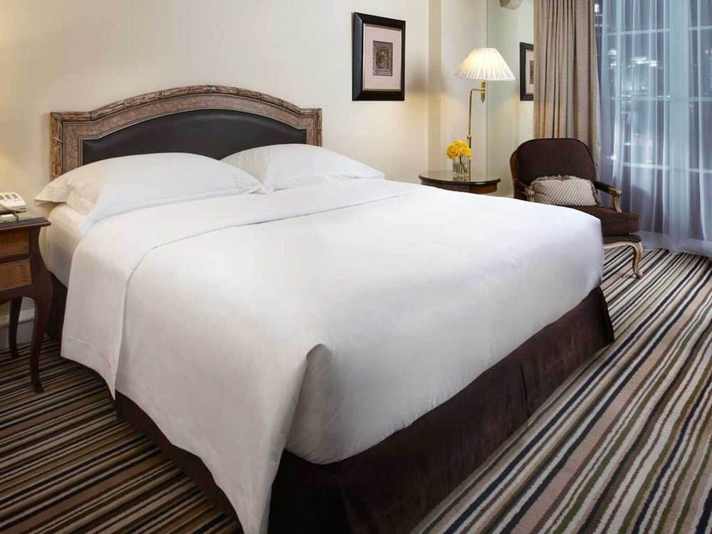 Hotel Gran Mahakam Room Type - Deluxe King Room