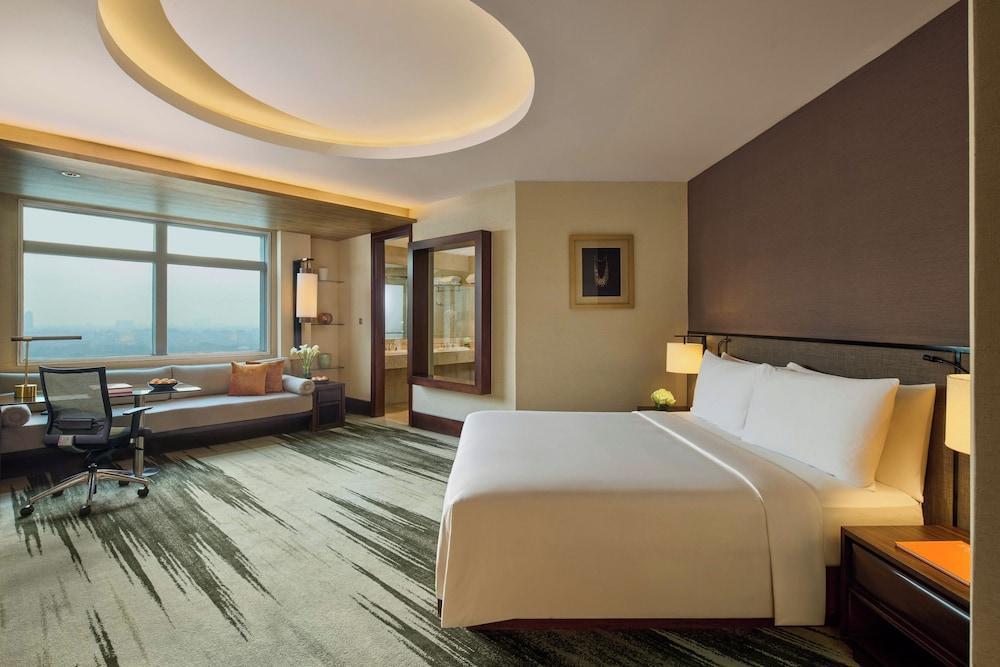 Gran Melia Jakarta Room Type - Grand Premium Red Level