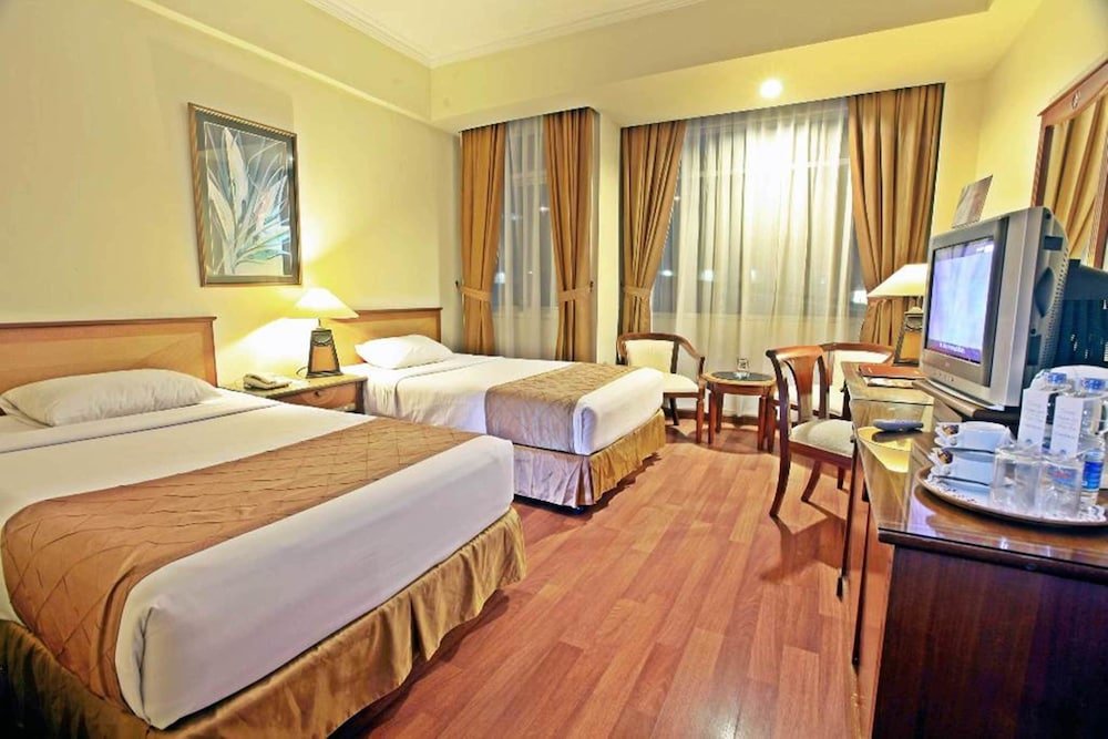 Hotel Bintang Wisata Mandiri Room Type - Superior Room, 2 Twin Beds, City View
