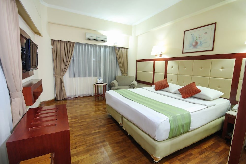 Grand Menteng Hotel Room Type - Superior Room, Non Smoking