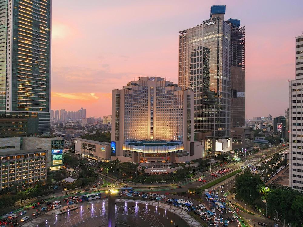 Grand Hyatt Jakarta - Tap to explore photos