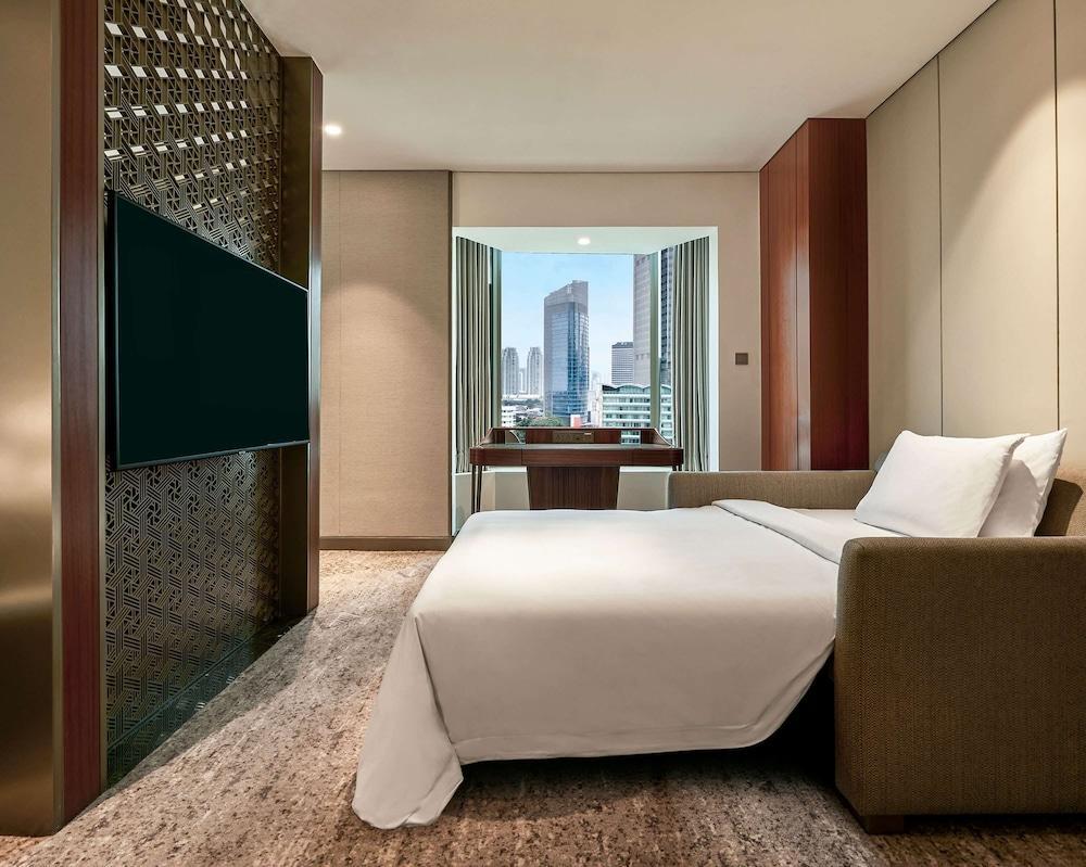 Grand Hyatt Jakarta Room Type - 1 KING BED FAMILY WITH CITY VIEW Grand Hyatt Jakarta Room Type - 1 KING BED FAMILY WITH CITY VIEW