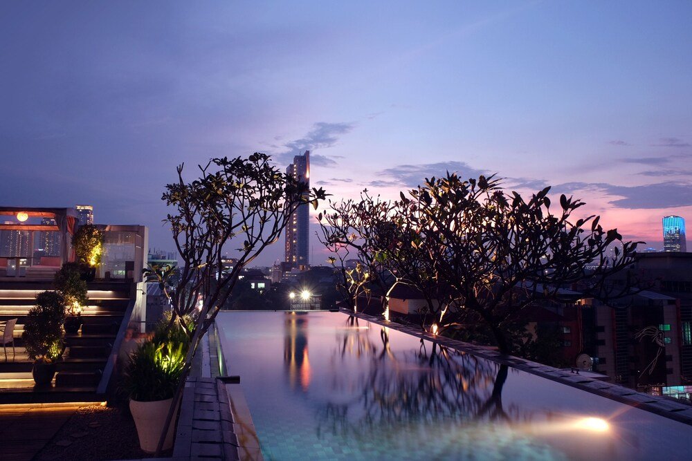 Kemang Icon Hotel - Tap to explore photos