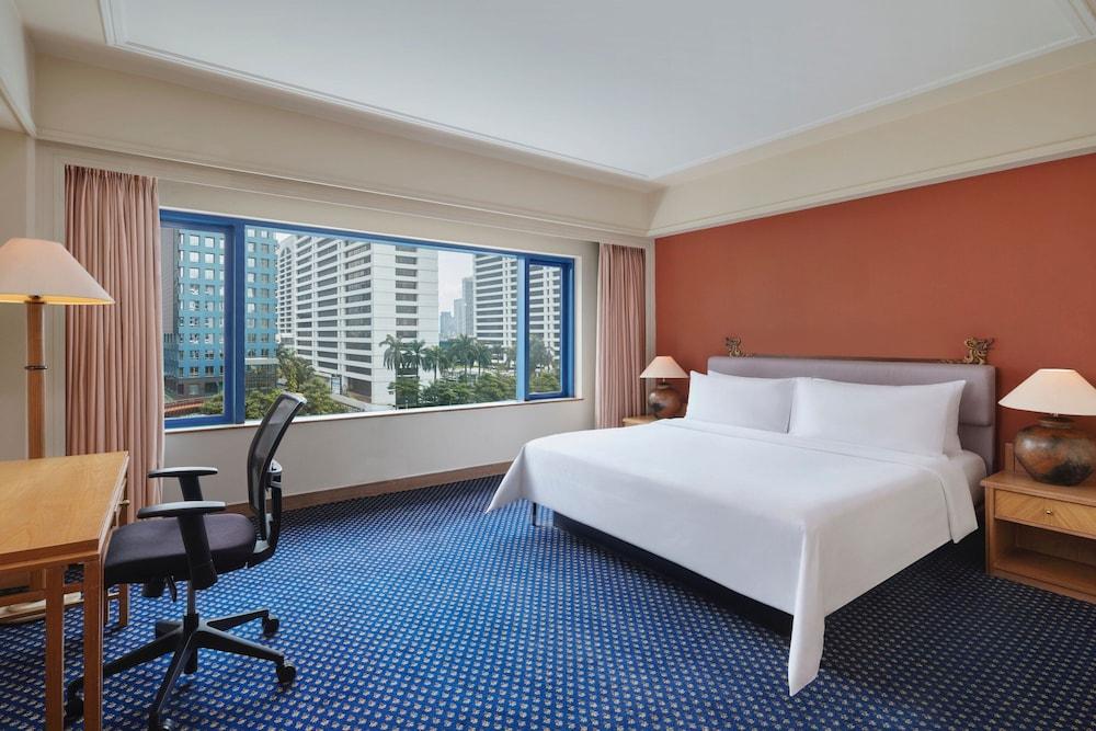 Le Meridien Jakarta Room Type - 1 King Bed, Deluxe Guest Room