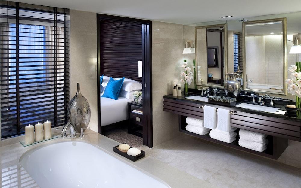 Mandarin Oriental, Jakarta Room Type - Family Suite, 2 Bedrooms Mandarin Oriental, Jakarta Room Type - Family Suite, 2 Bedrooms