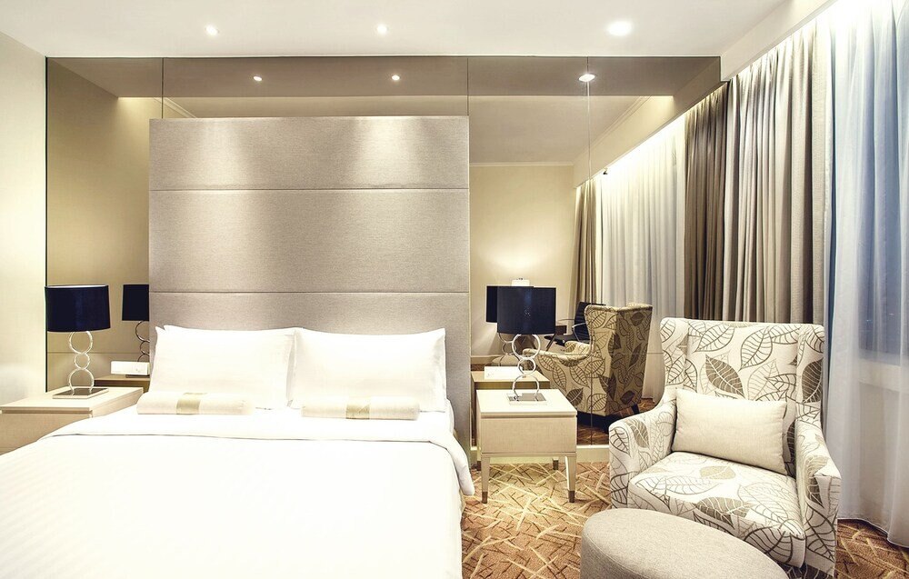 Menara Peninsula Hotel Jakarta Room Type - Executive Room