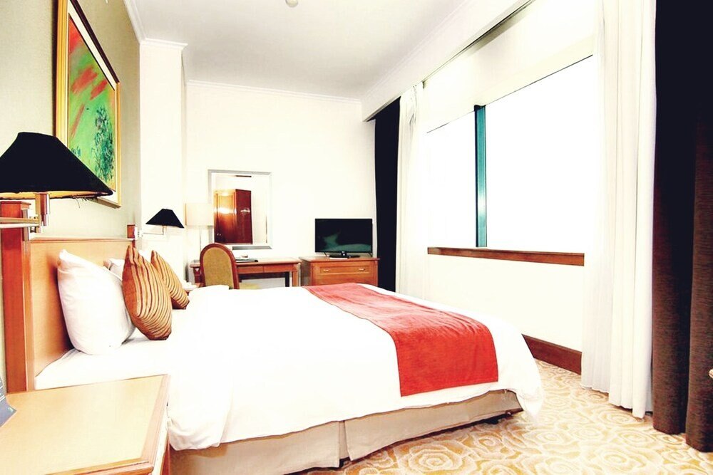 Menara Peninsula Hotel Jakarta Room Type - Junior Suite