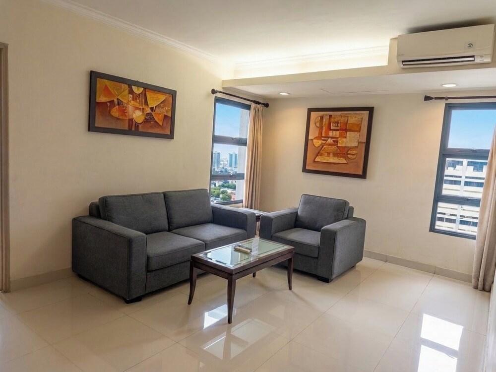 Grand Tropic Suites Hotel Room Type - 1 BR Business - 45 Sqm