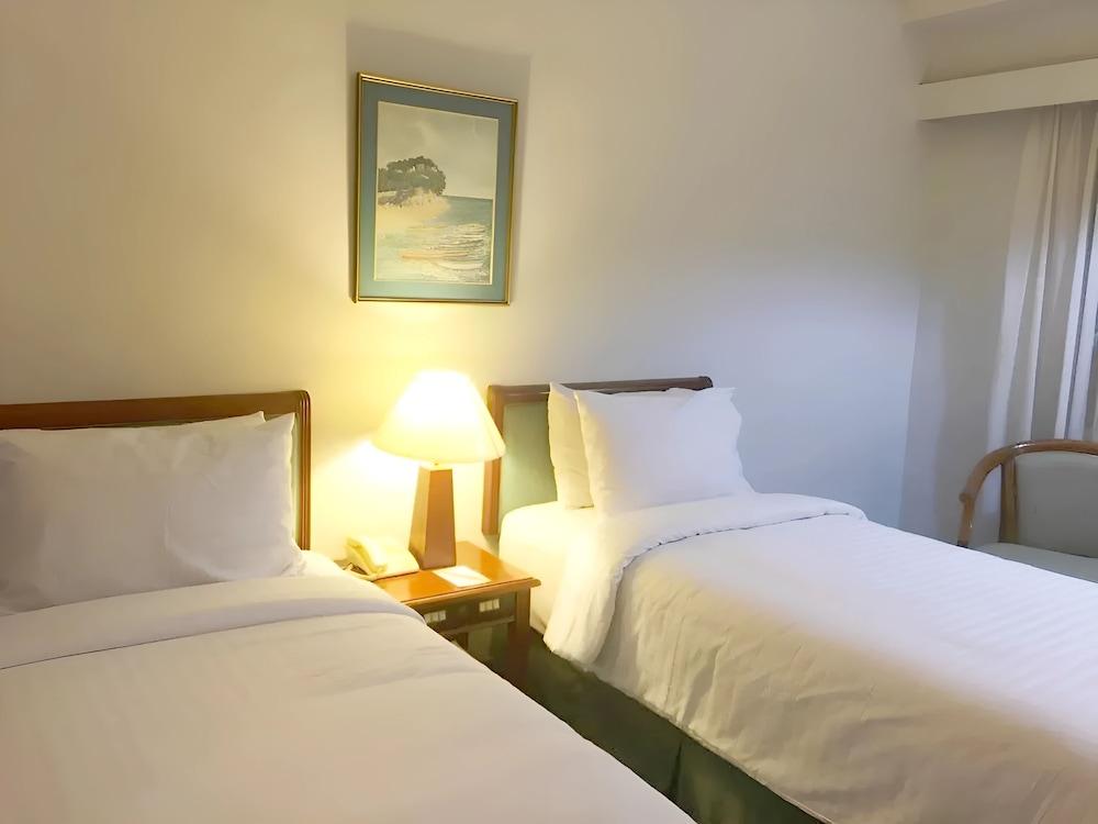 Paragon Gallery Hotel Room Type - Deluxe Twin Room Only